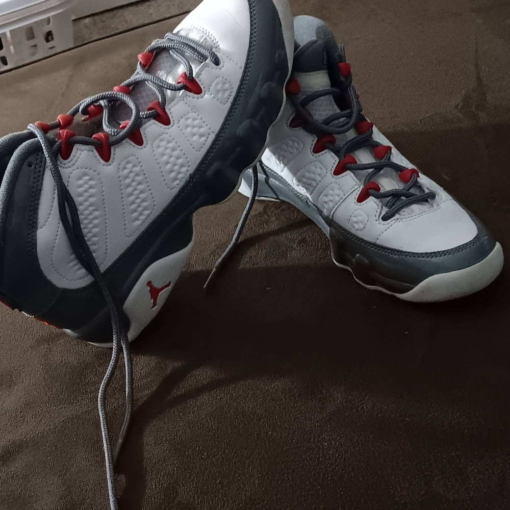 Jordan retro 9 fire youth